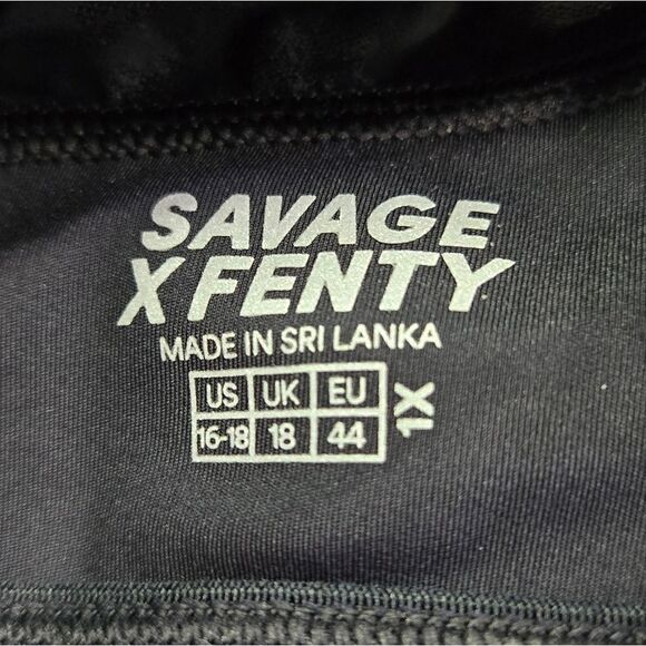 🍒 Savage X Fenty Peak Performance Low-Impact X Mesh Sports Bra 1X 16-18 NWT - Picture 8 of 12